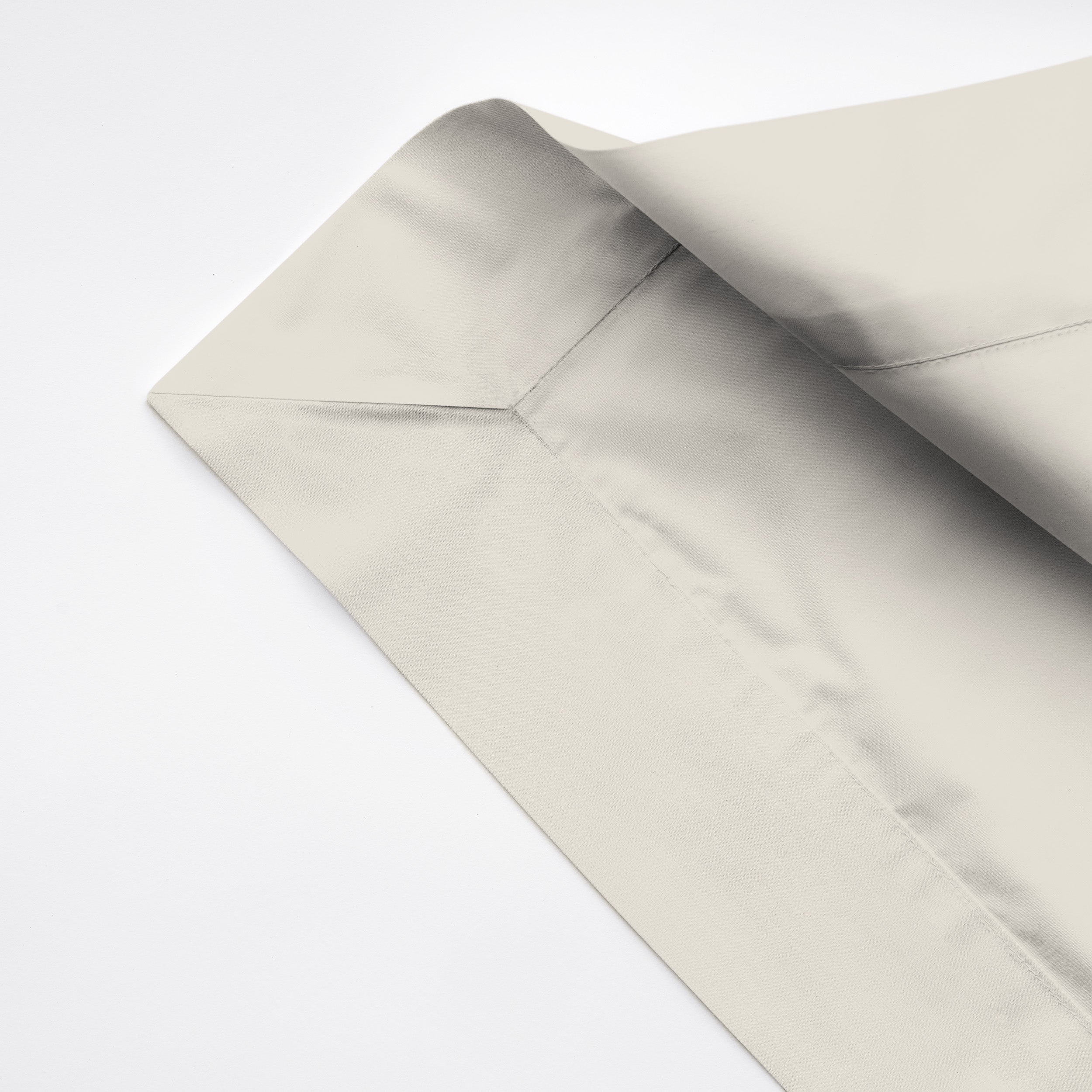 Grand Hotel Percale / Twin / Moscato Beige, Grand Hotel Percale / Twin XL / Moscato Beige, Grand Hotel Percale / Full / Moscato Beige, Grand Hotel Percale / Queen / Moscato Beige, Grand Hotel Percale / King / Moscato Beige, Grand Hotel Percale / Cal King / Moscato Beige, Grand Hotel Percale / Split King / Moscato Beige, Grand Hotel Percale / King w/st pillowcases / Moscato Beige